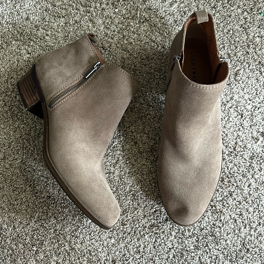 Lucky Brand tan boots